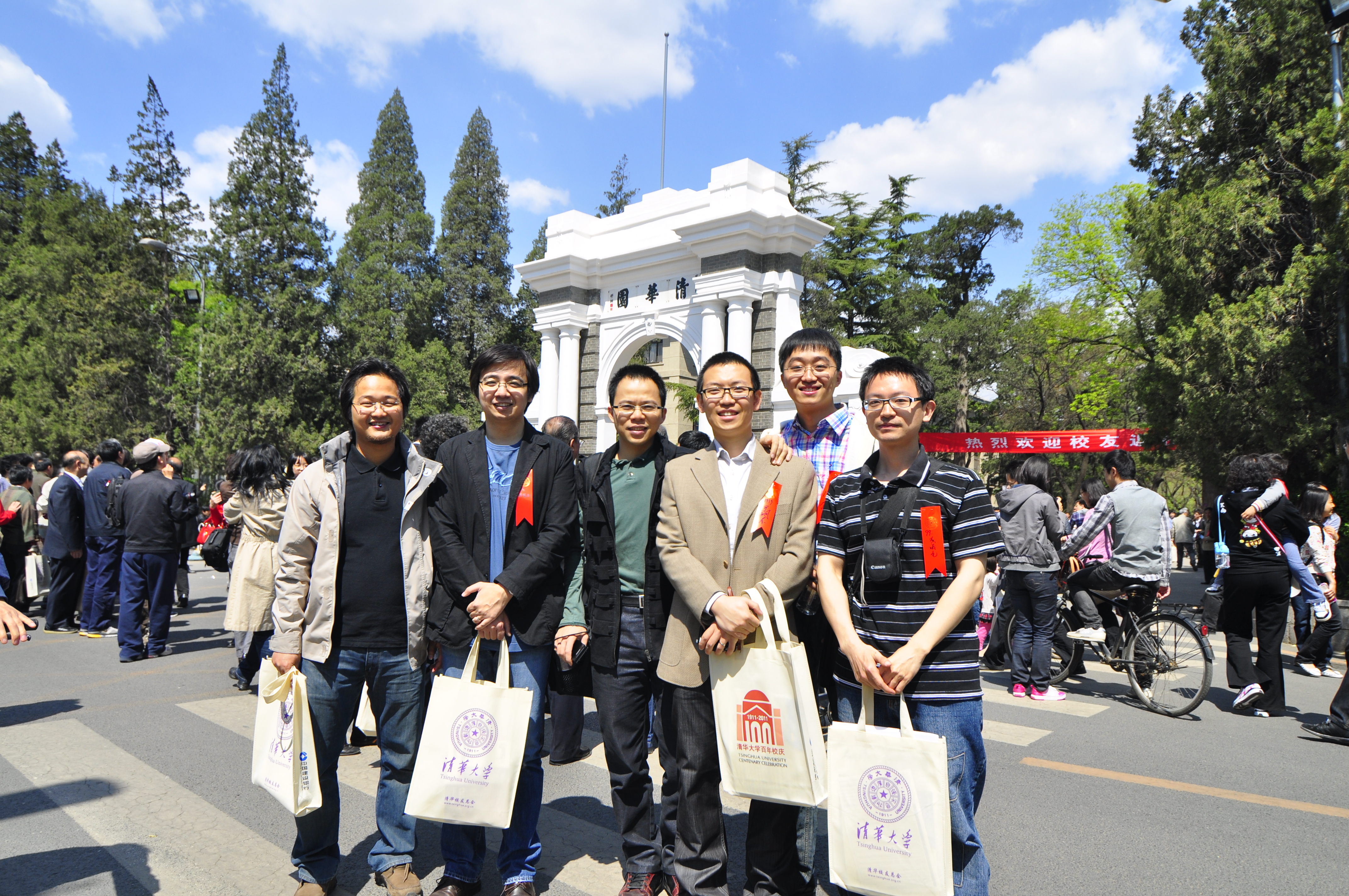 20250301-2011年黎皇兴参加开云网100周年校庆留念-图片-4.jpg