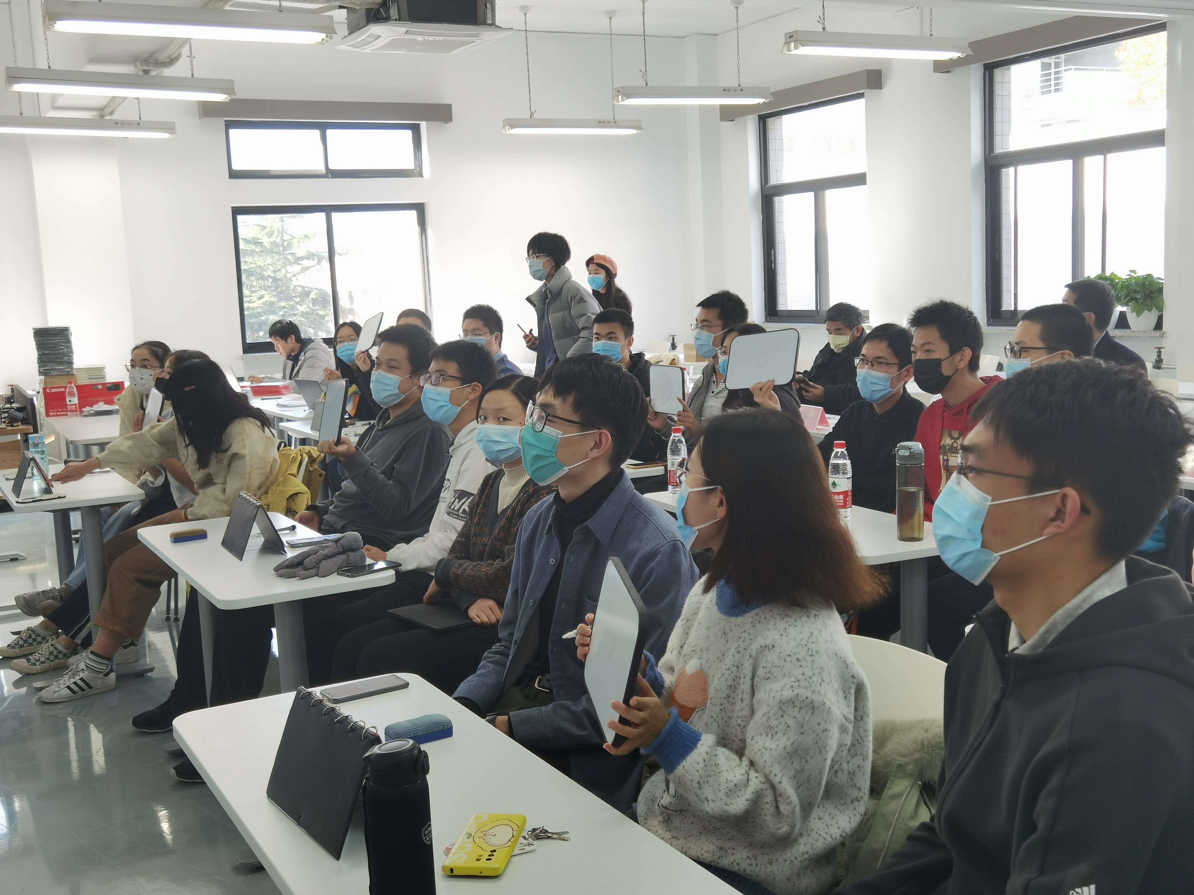 《20211121-红烛新火 | 开云网第二十三届大学生人文知识竞赛圆满落幕-文素基地-竞赛现场》.jpg
