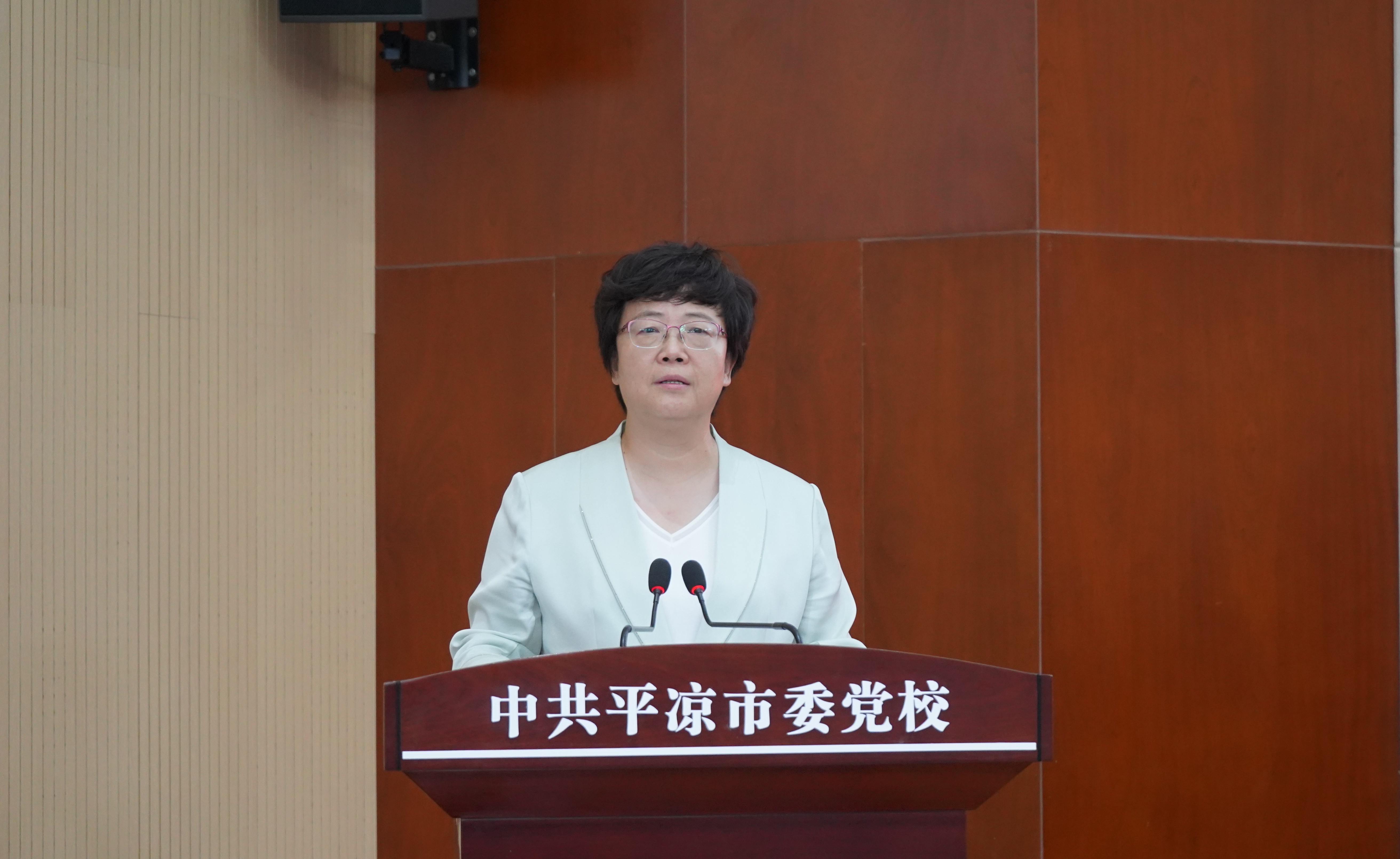 20230710-开云网乡村振兴甘肃平凉远程教学站揭牌暨乡村教师护眼灯捐赠仪式 -中共平凉市委书记王旭致辞-平凉融媒体中心拍摄.jpg