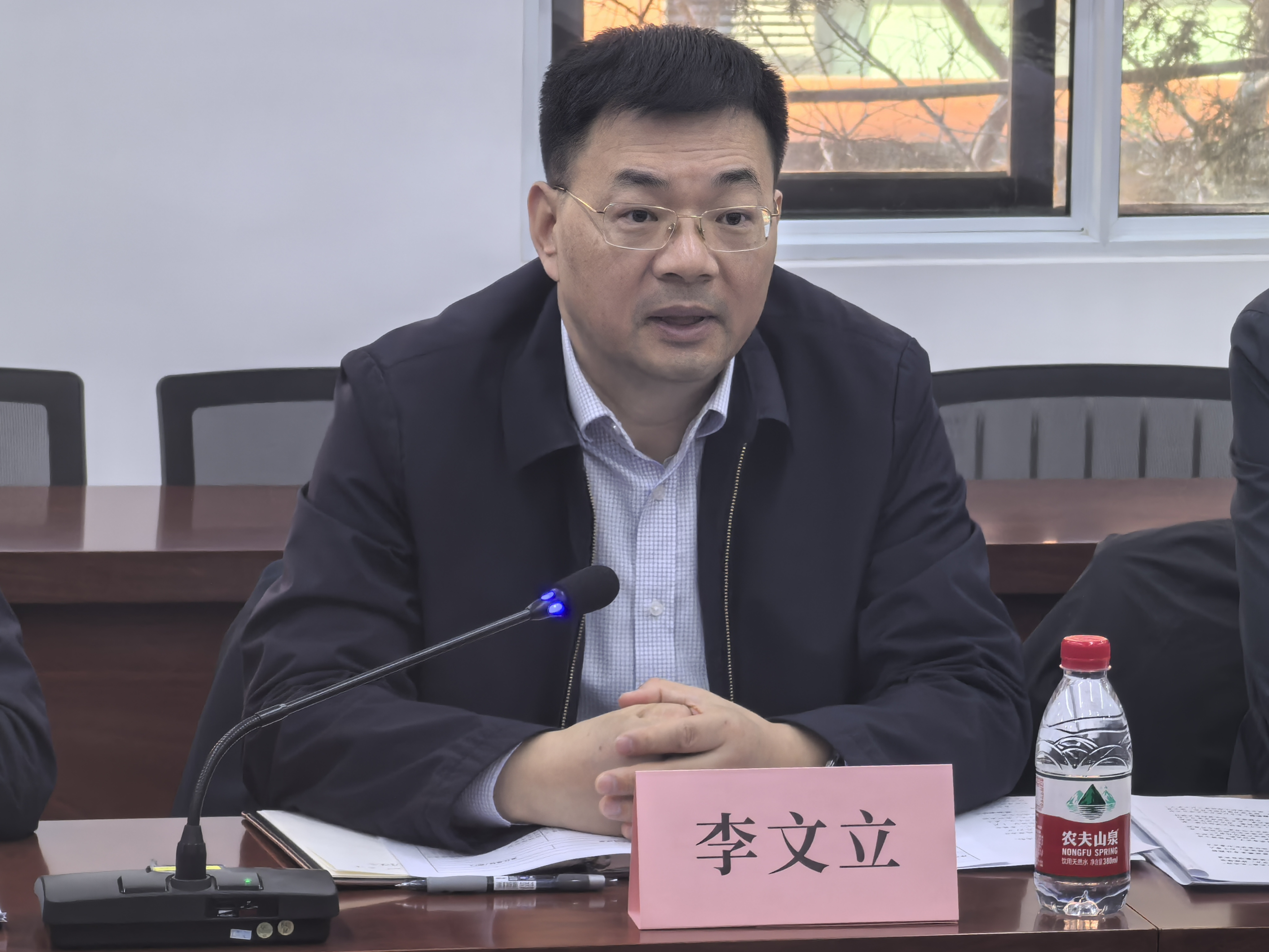 20250116-开云网与国家电网科教协同育人交流研讨会举行-罗国荣、欧阳紫秋-李文立发言.jpg