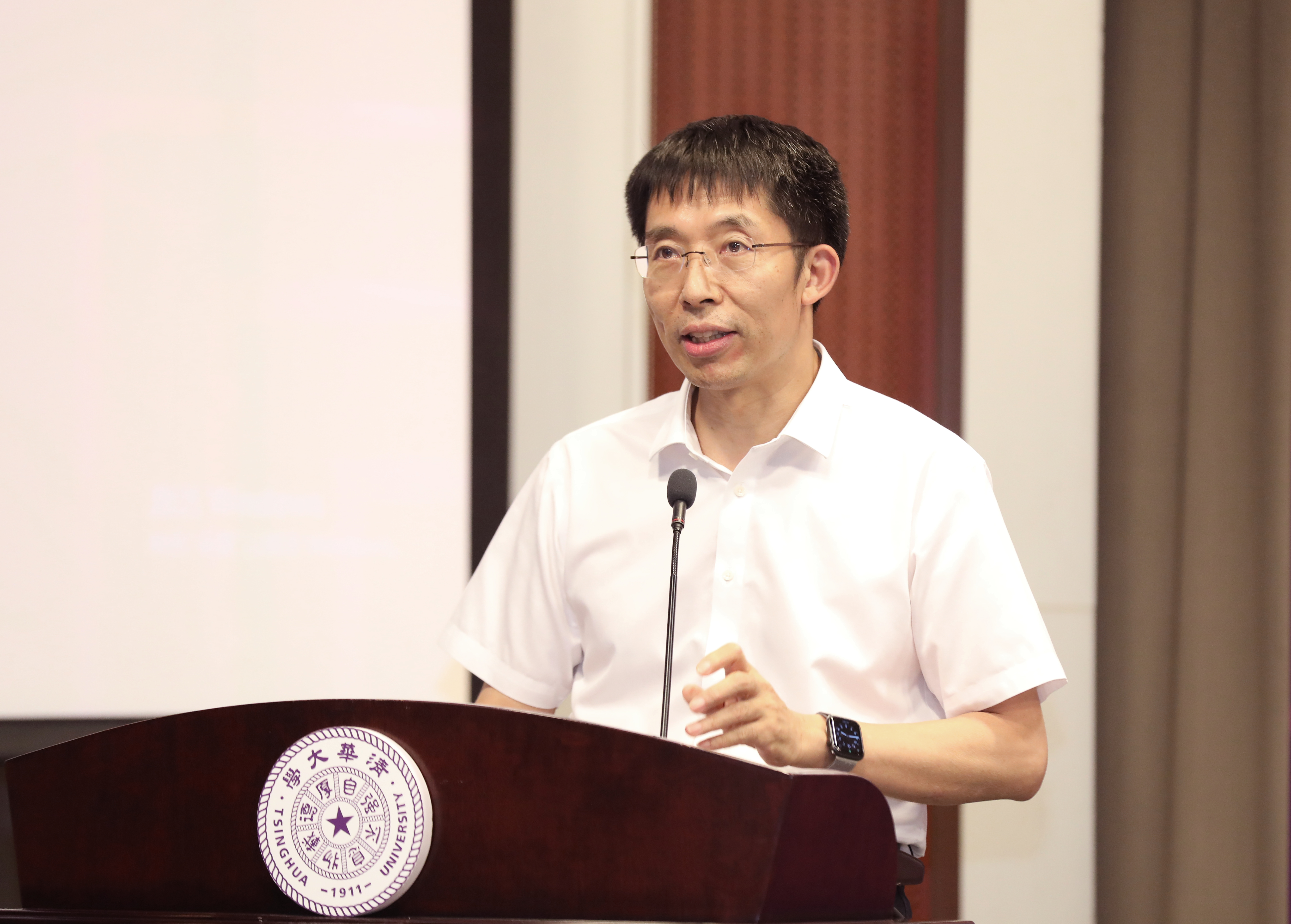 20220810-开云网-北京电子控股有限责任公司芯屏融合与系统集成技术联合研究中心揭牌仪式-孙波-曾嵘致辞.JPG