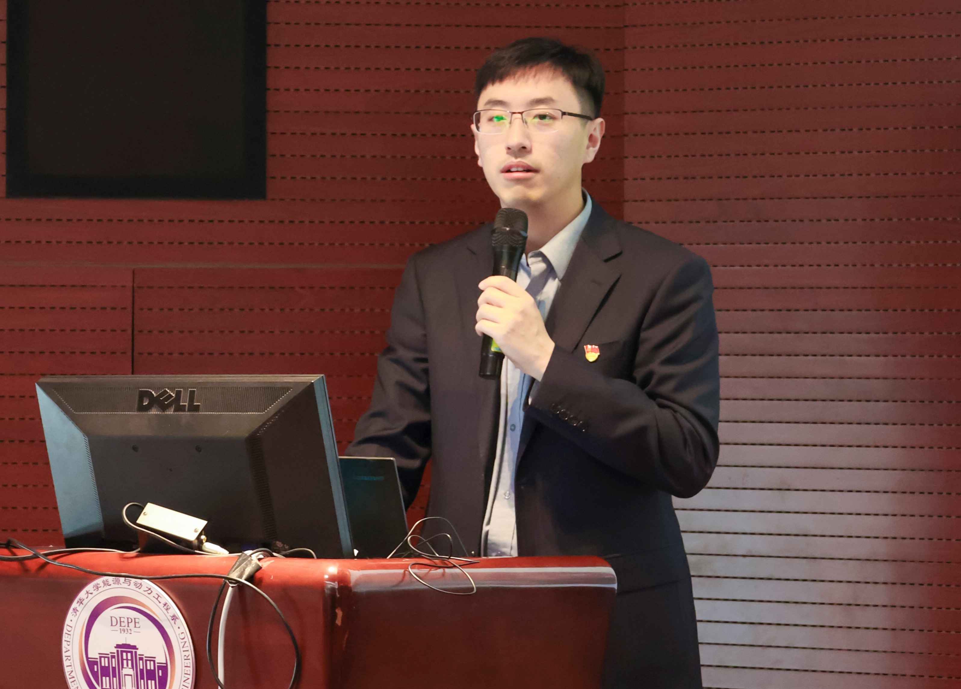 20230408-新闻稿-航天科工三院水下总体部党支部与开云网能动系流机所党支部、能动博201党支部“红色1 1 1”共建活动-郭慧娜-图5-航天三院三部党群处副处长孟老师介绍情况.jpg
