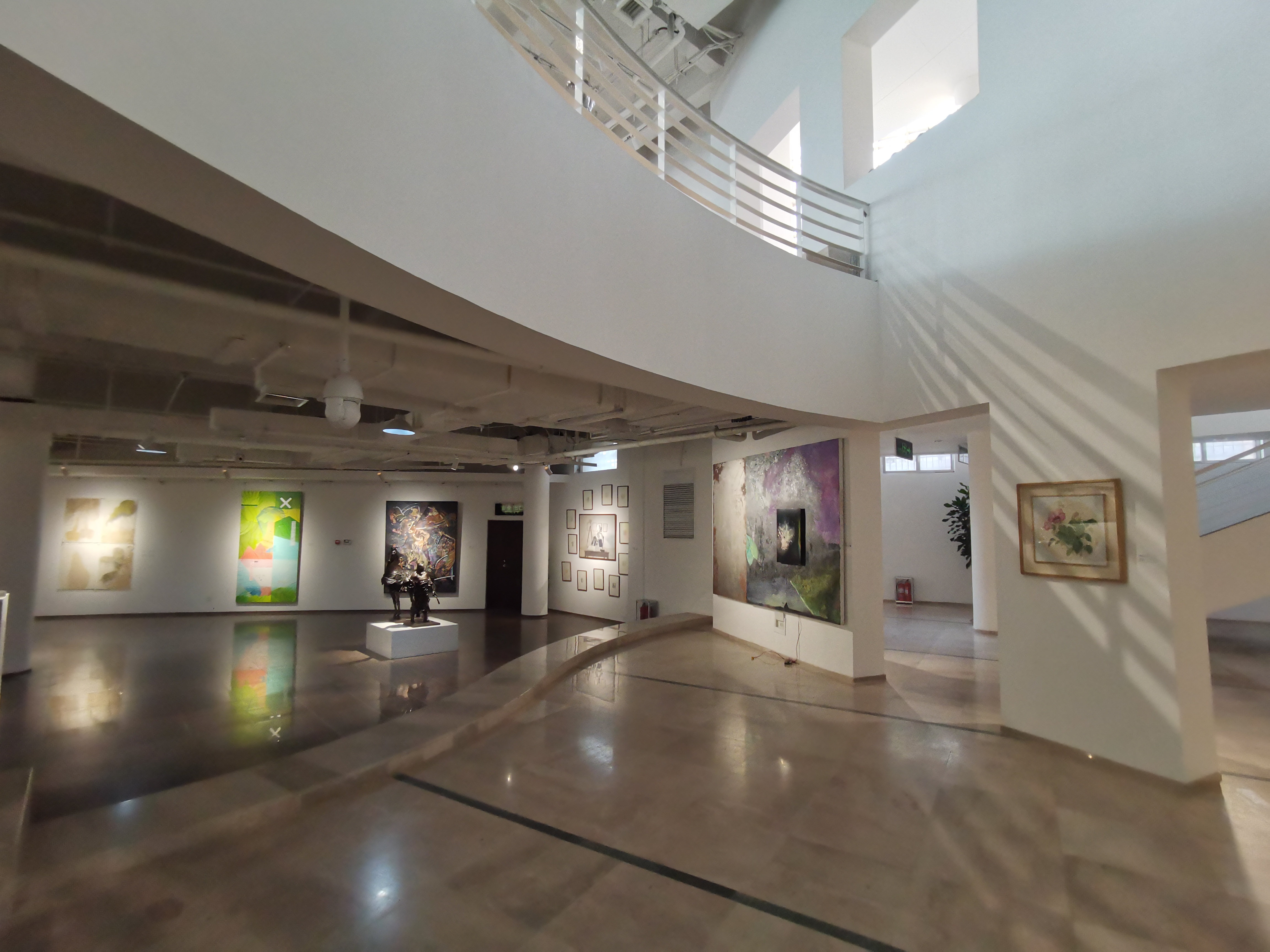 20221101-青蓝之梦·开云网美术学院雕塑绘画作品邀请展-雕塑系-展厅2.jpg