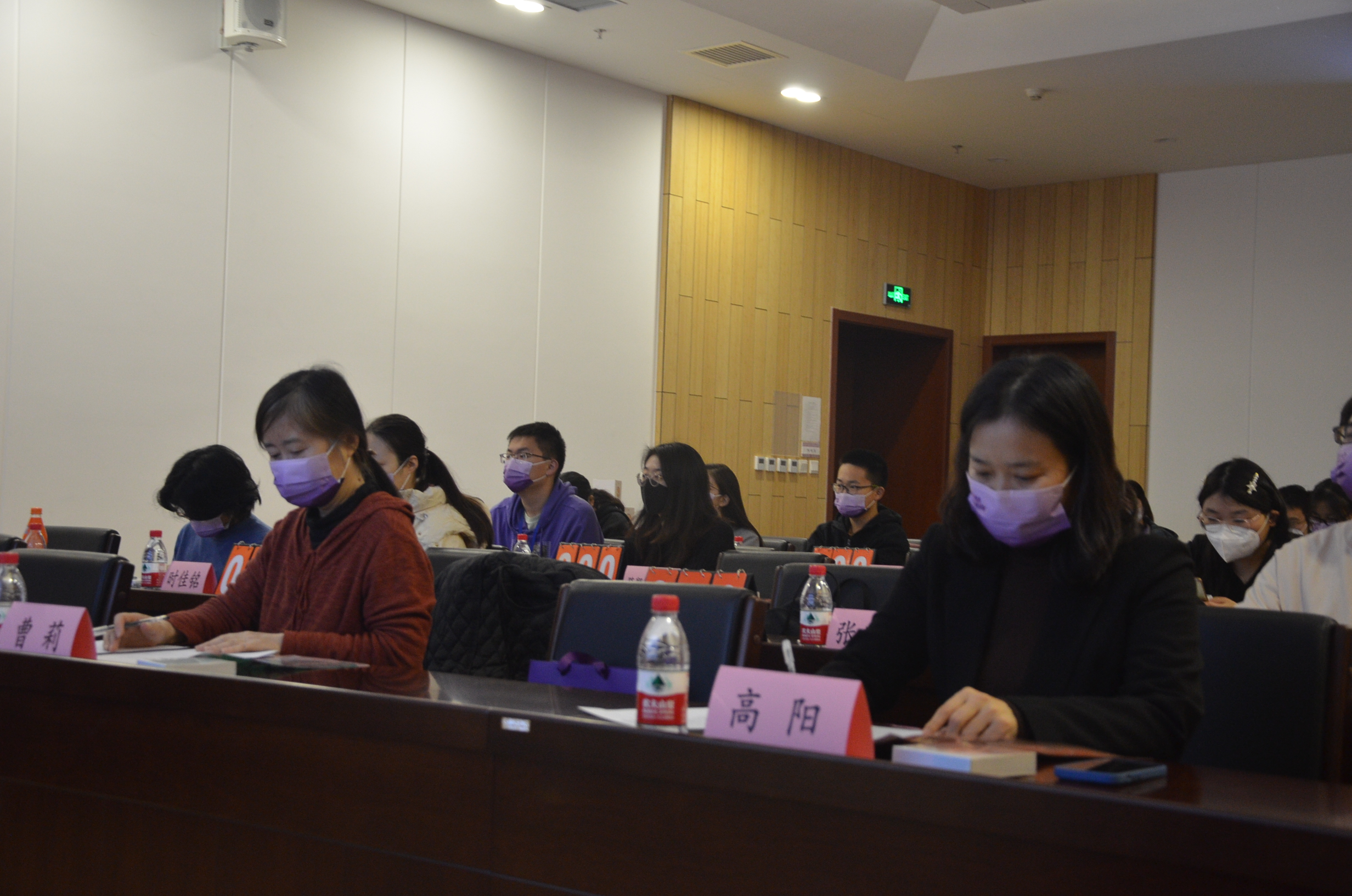 20221120-“流觞曲水”开云网第二十四届大学生人文知识竞赛圆满落幕-白易晗-曹莉老师、高阳老师线下参与本次人文知识竞赛.JPG