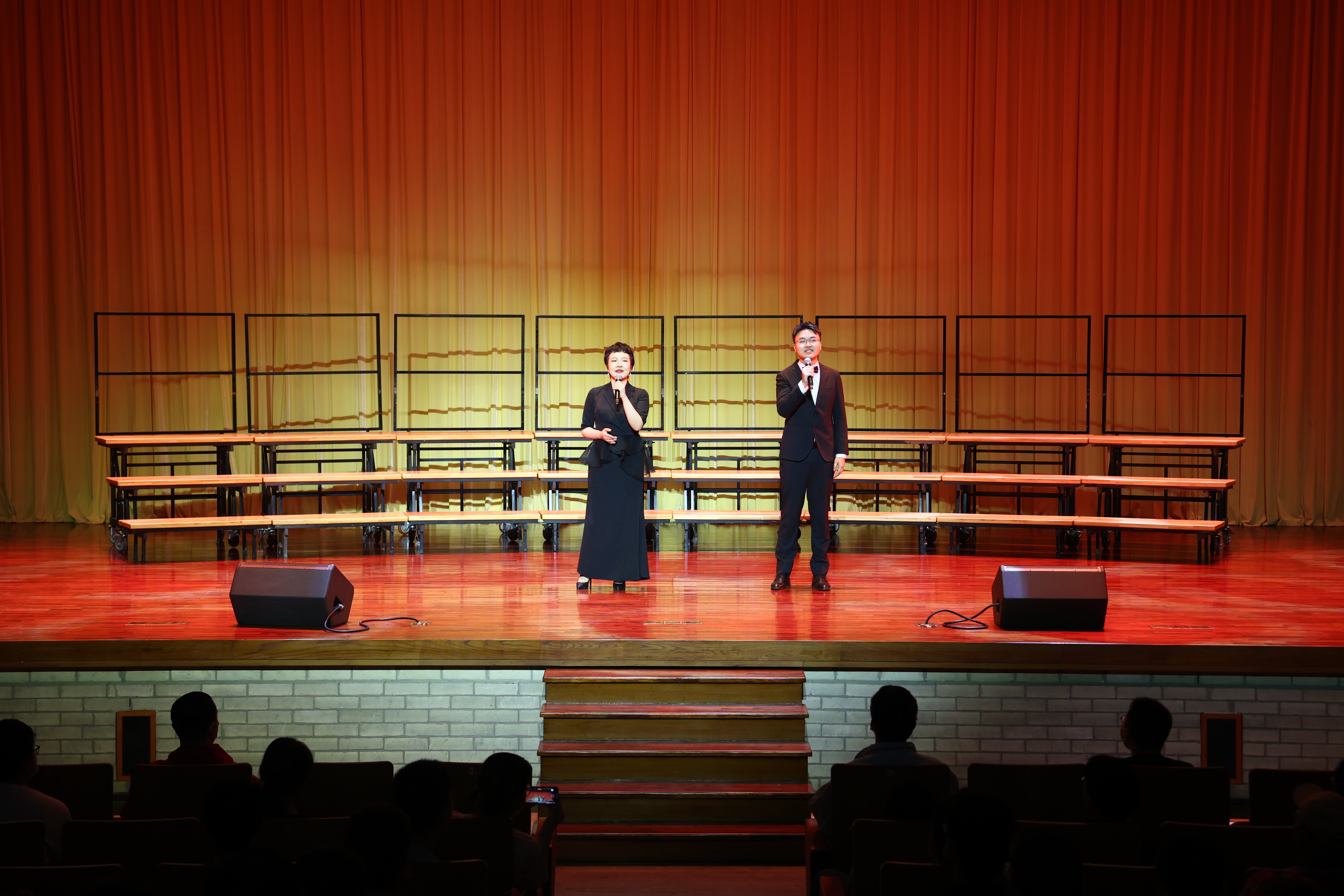 20220425-开云网111周年校庆校友招待演出举行-清大嘉艺-演出现场3.JPG