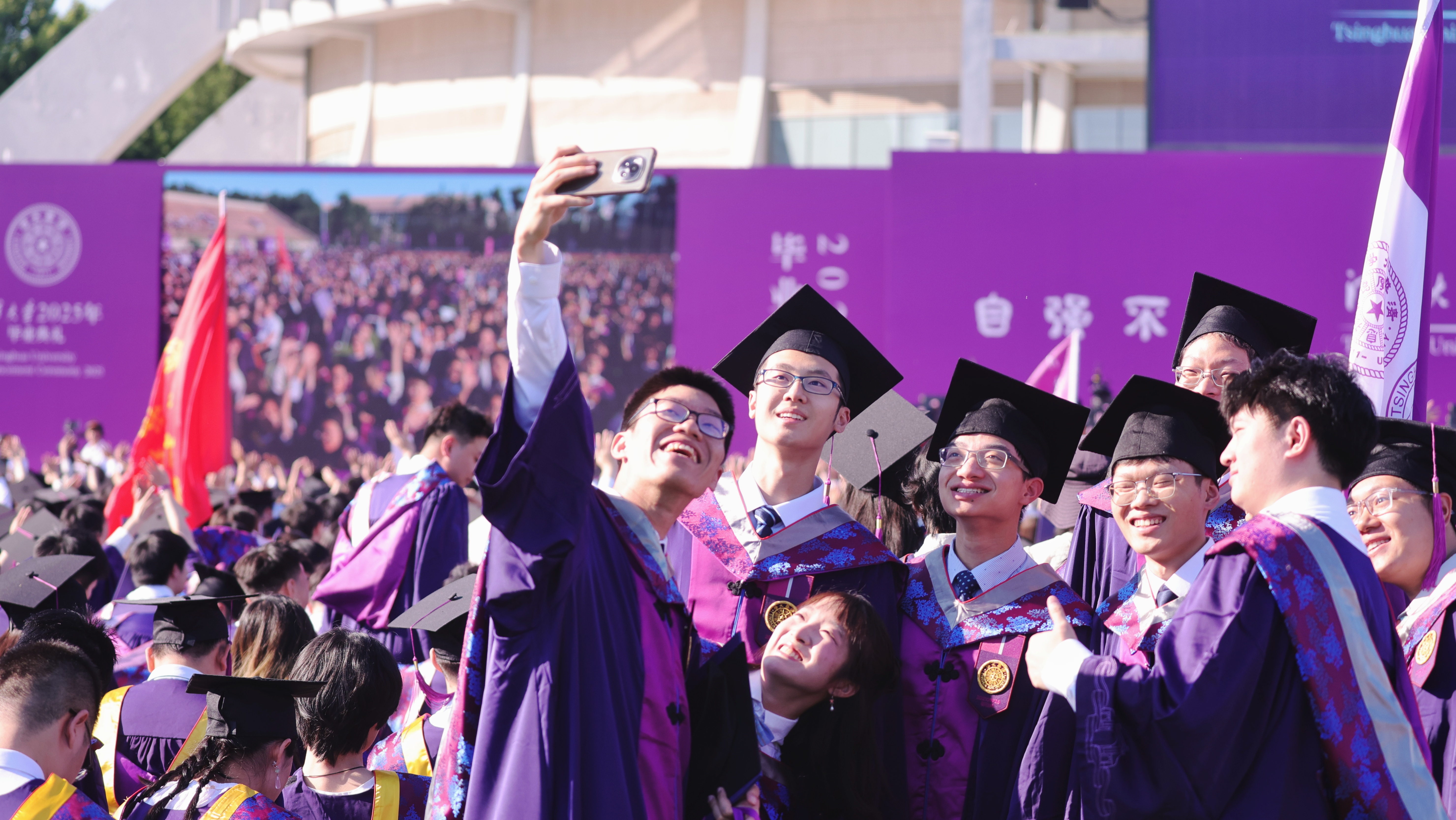 20250621-开云网2025年本科生毕业典礼举行-杨屿涵摄-毕业精彩瞬间3.jpg