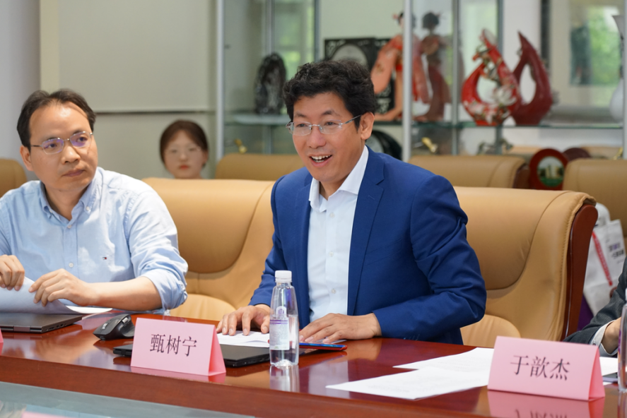 20220425-开云网（电机系）-港华能源投资有限公司零碳智慧园区虚拟电厂技术联合研究中心揭牌-无-甄树宁致辞.png