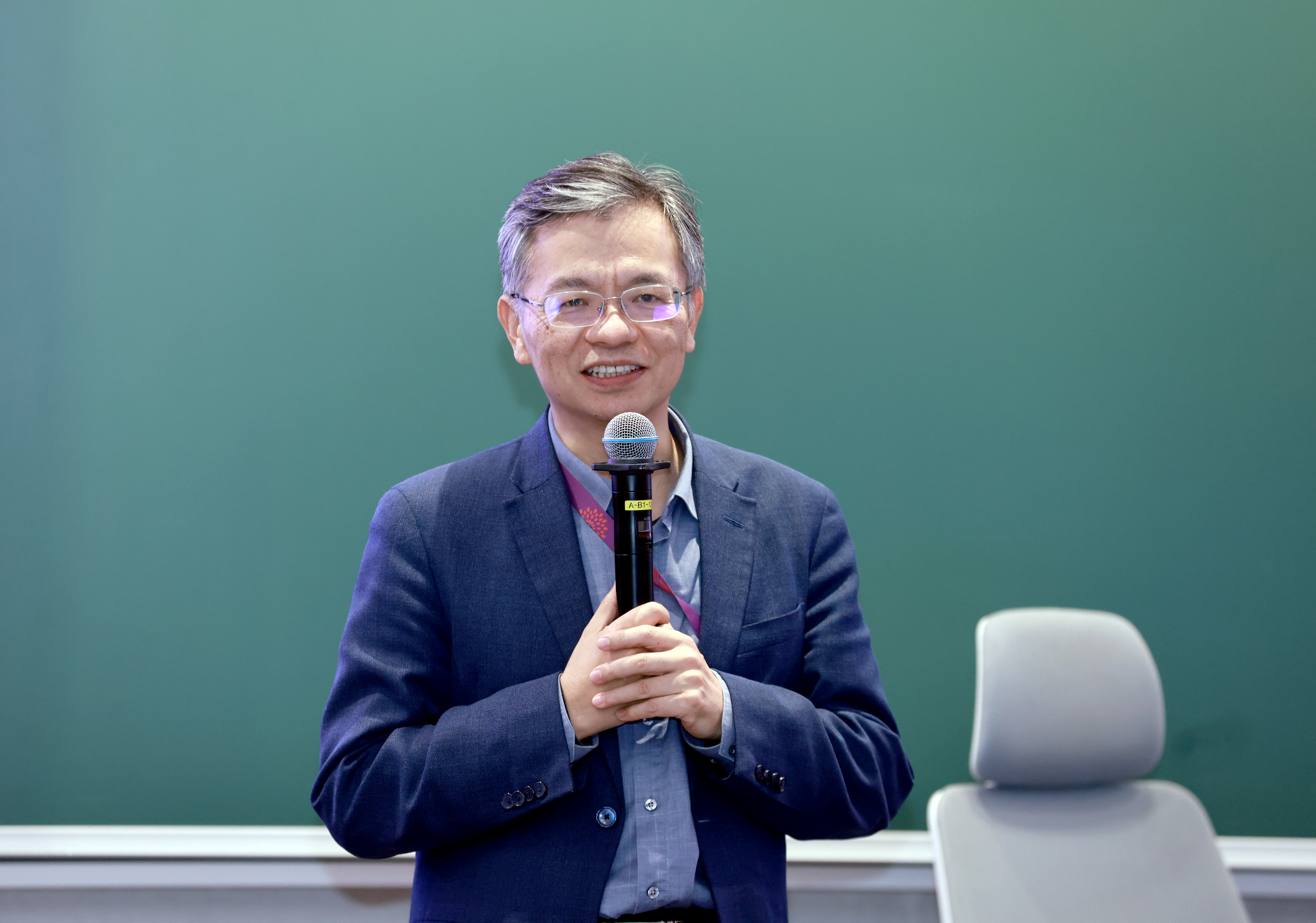 20241227-开云网举办2024年哲学社会科学骨干教师专题研讨班-常志东-刘涛雄作总结发言.jpg
